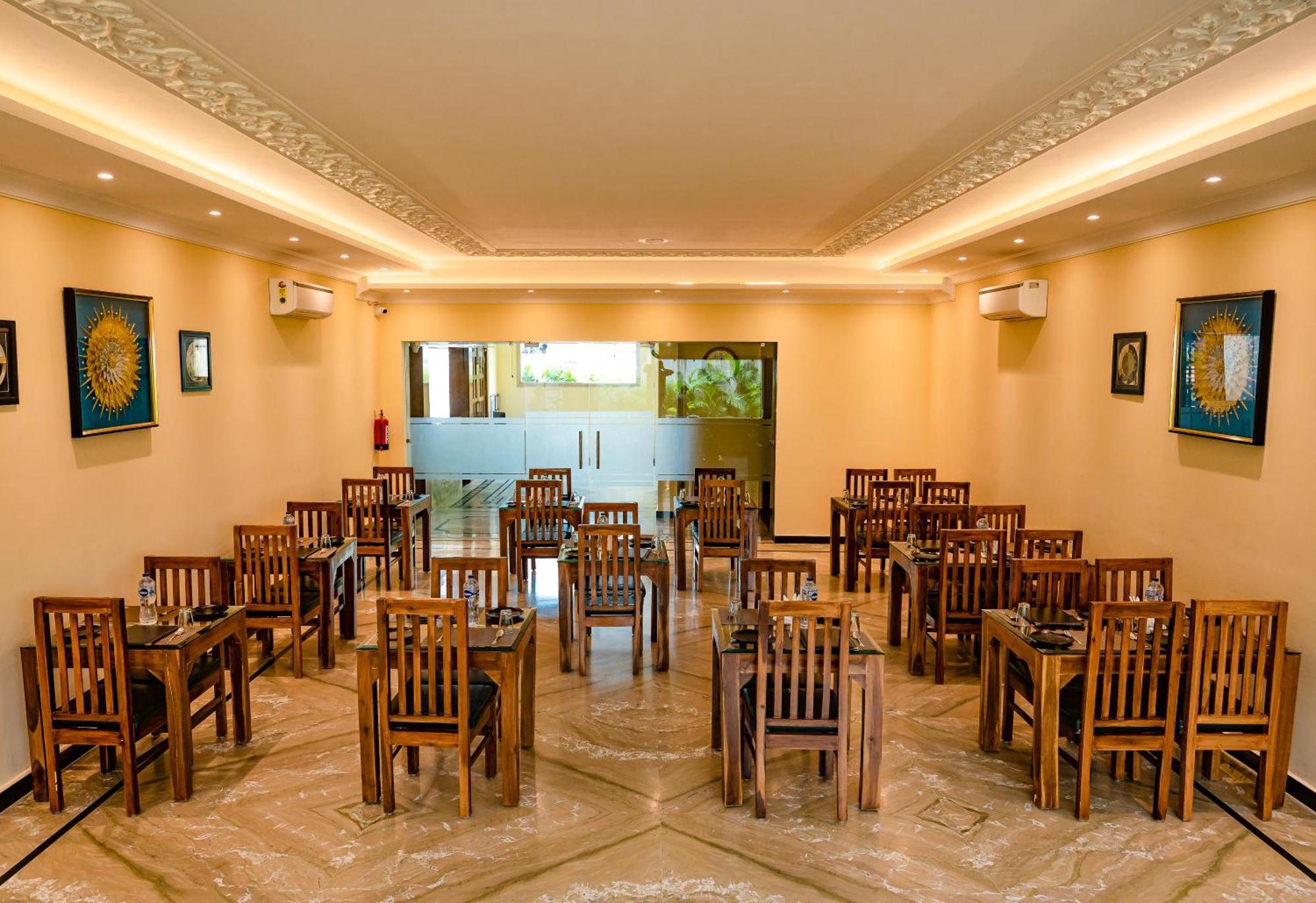 Отель Amritara Ramila Kutir Ayodhya Экстерьер фото