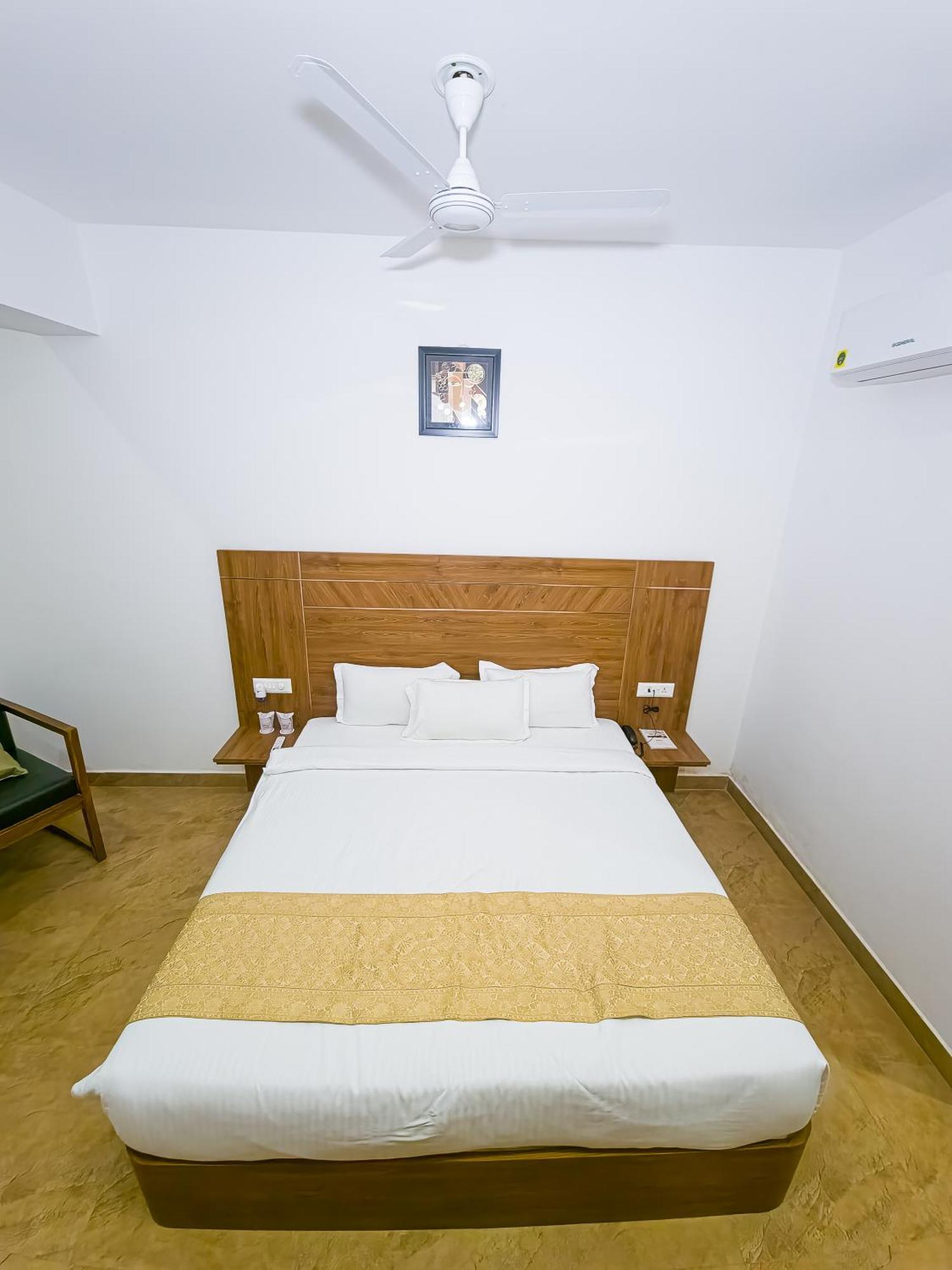 Отель Amritara Ramila Kutir Ayodhya Экстерьер фото